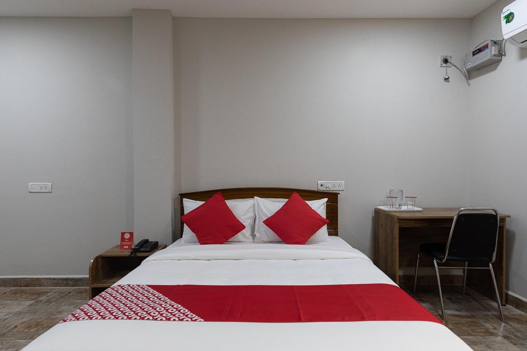 Hotel O Nestle Inn Csennai Kültér fotó